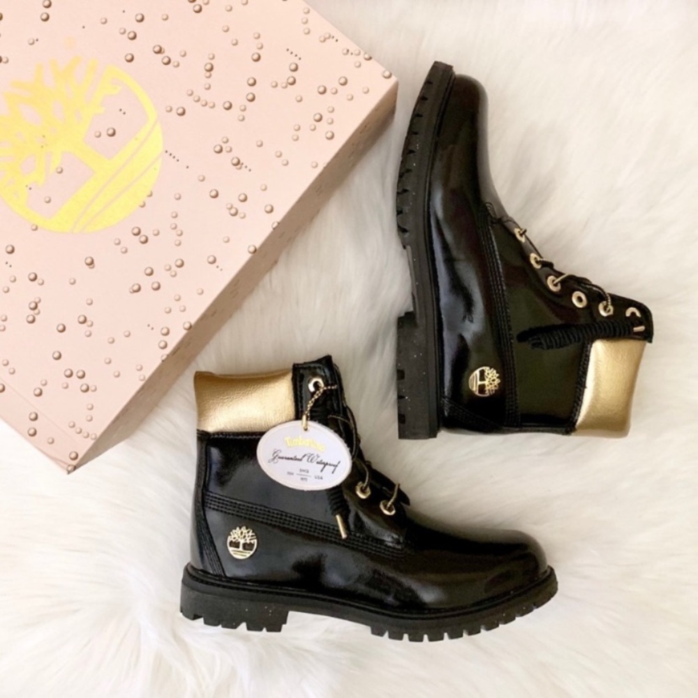 Timberland Premium 6” Black Patent Leather Boots - Picture 6 of 8